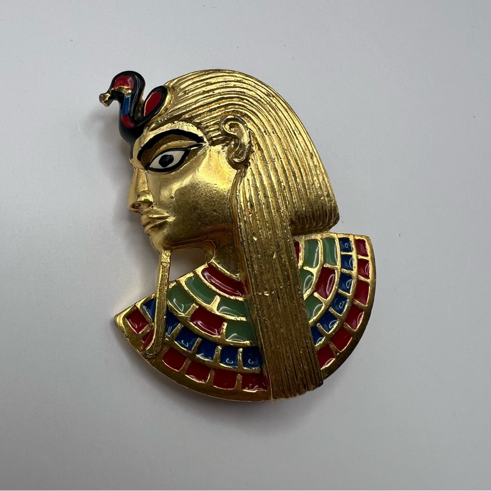 Rare Sphinx Egyptian Revival Vintage Gold Tone Pharaoh Brooch w/ Colorful Accent - Picture 2 of 8
